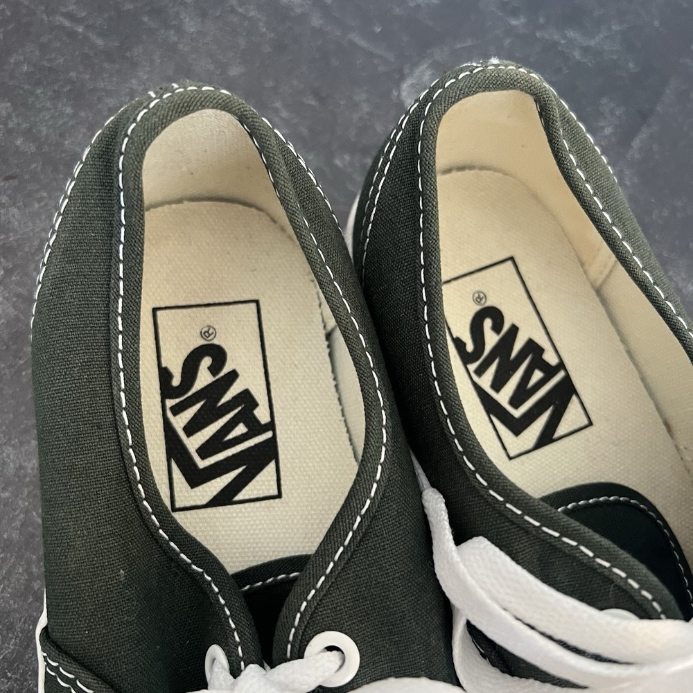 Classic Vans Duck Green - Women's 5.5 or Boys 4 - Retro 90s Y2K Skater's Dream - Picture 3 of 8